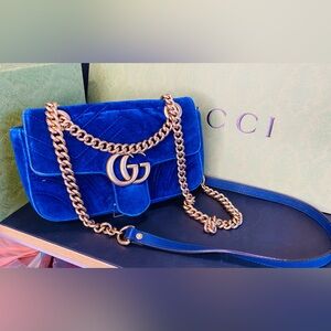 GUCCI Cobalt blue GG MARMONT MATELASSE VELVET Shoulder/Crossbody Bag Auth